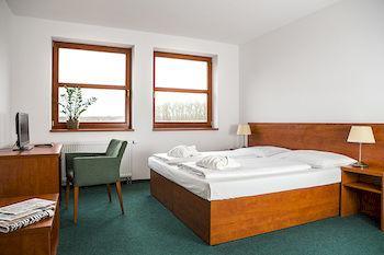 Отель Sporthotel Hostivice