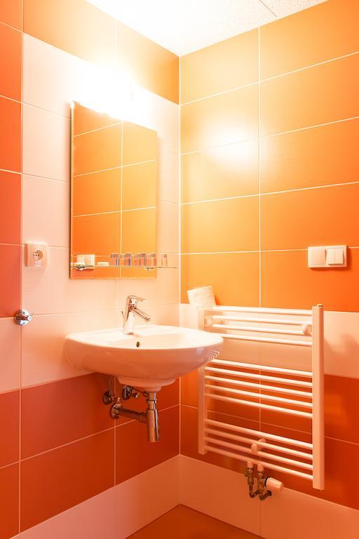Отель Sporthotel Hostivice